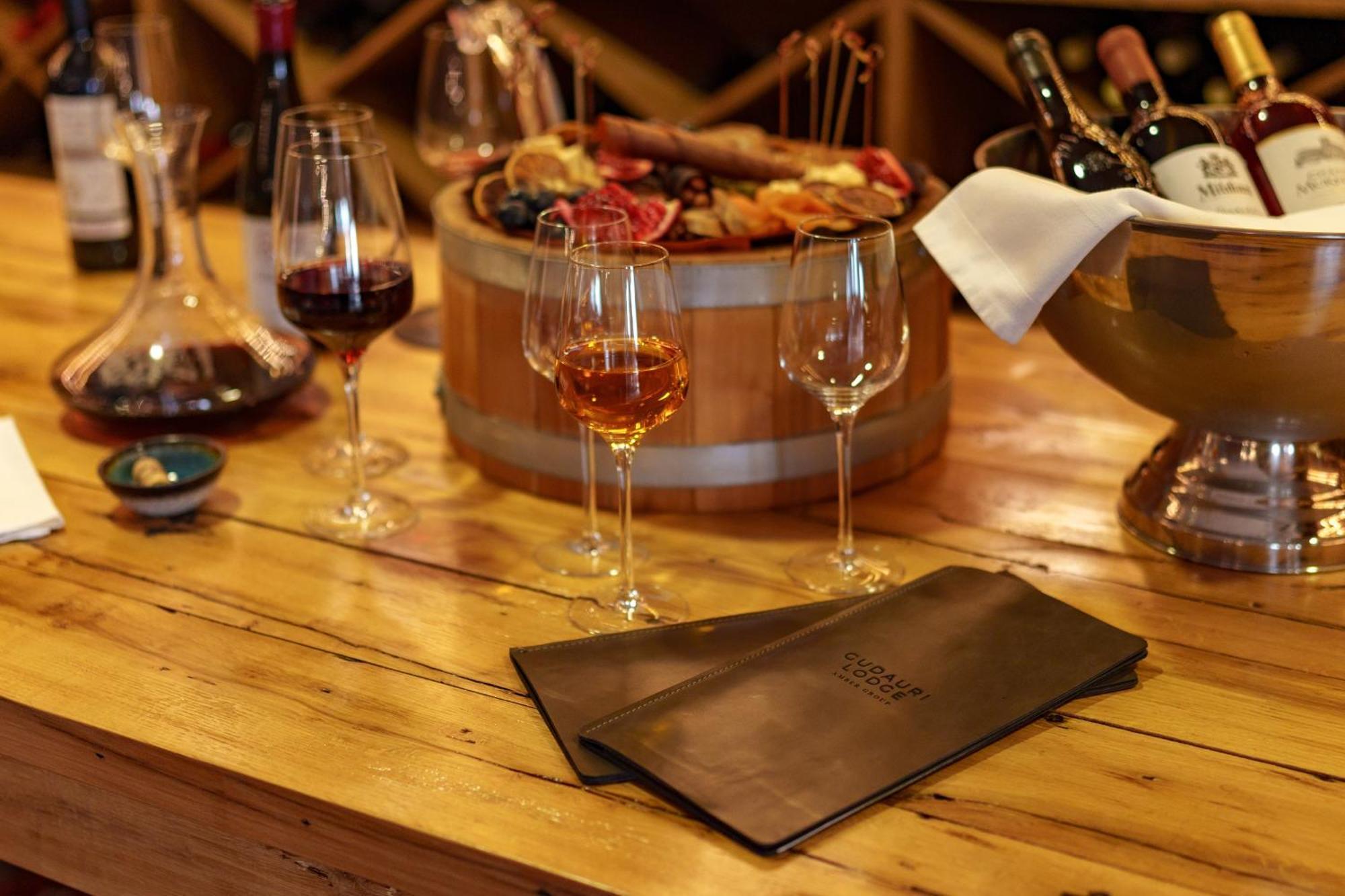 Gudauri Lodge エクステリア 写真 Wine tasting at the Wine Museum